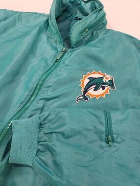 Men's Medium Vintage Miami Dolphins NFL Teal WindBreaker Jacket with Team Logo